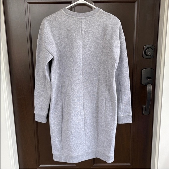 EUC Sweaty Betty Serene Sweatshirt
Dress Grey Generous Size XS - Picture 11 of 11